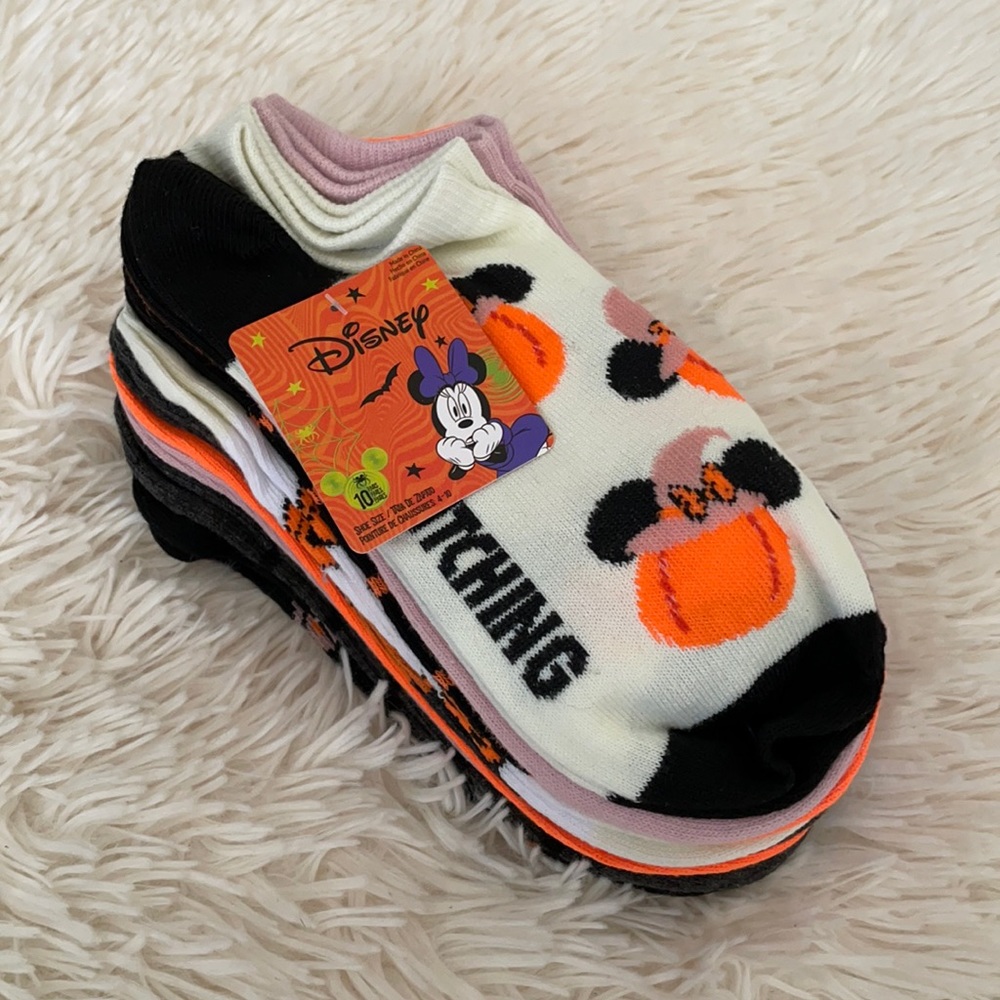 10 pairs! Disney Halloween Socks 🎃